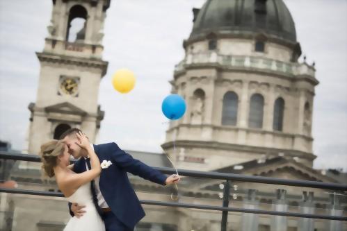 A High Note SkyBar Panoráma Terasza egyedi helyszíne lehet egy esküvői ceremóniának, valamint tökéletes fotóhelyszínt is kínál