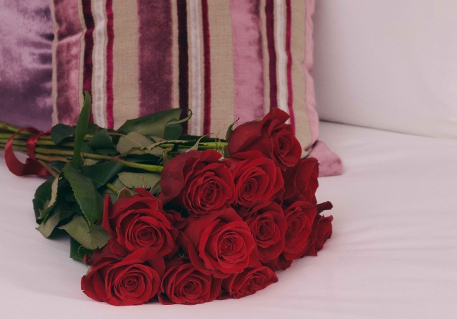 With dinner for 2, enjoy a delicious meal & 2 complimentary glasses of wine!