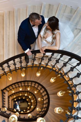 The most extraordinary wedding photos